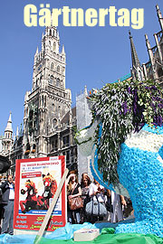 143. Gärtnerjahrtag 2011 auf dem Münchner Viktualienmarkt mit anschliessendem Umzug (Foto: Martin Schmitz)